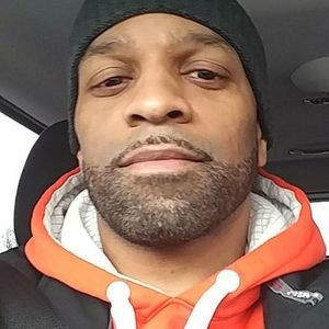 Meet your Posher, Nakia